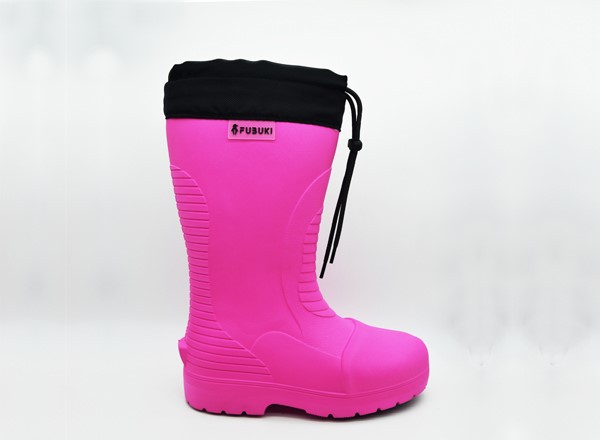 600X440wide rain boots 600X440wide rain boots